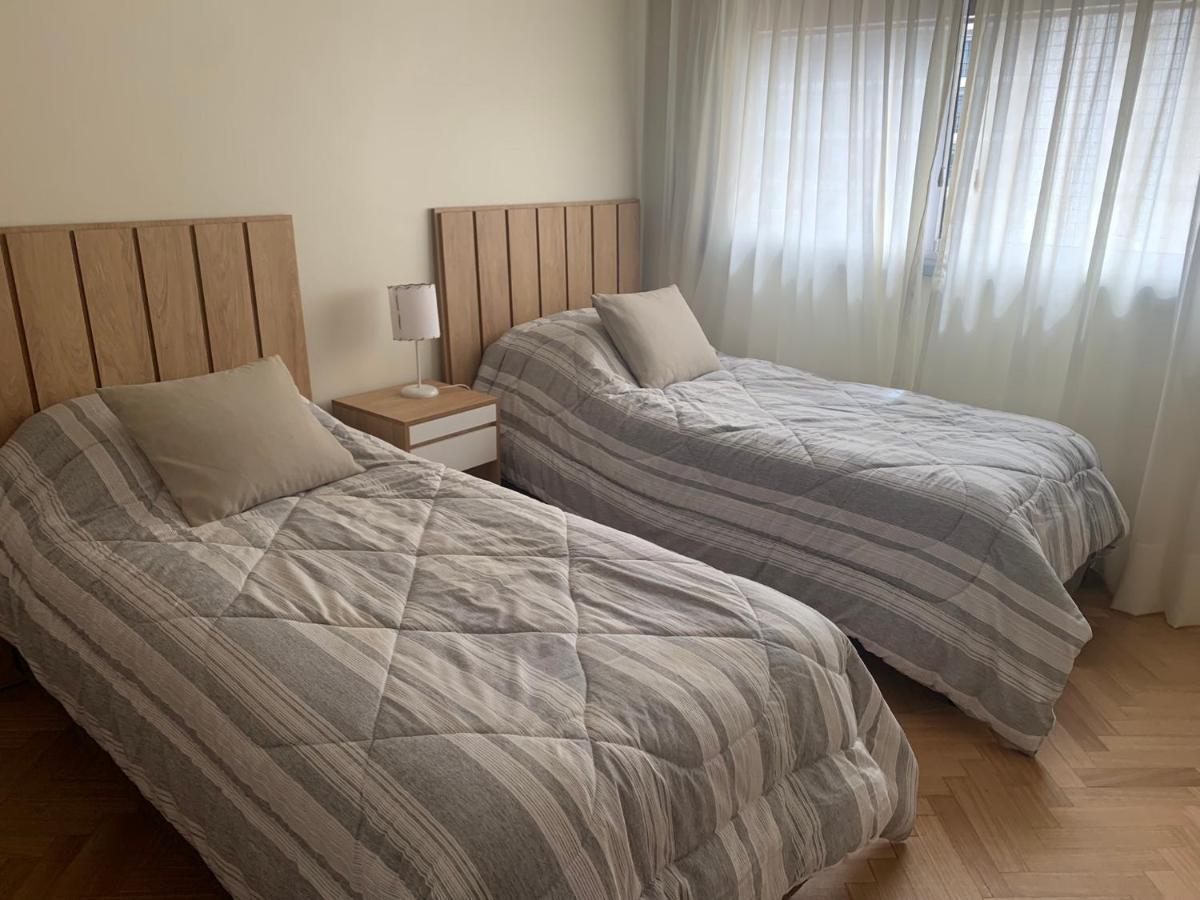3 Amplios Ambientes Excelente Ubicacion-Avenida Corrientes Almagro- Cerca De Todo Leilighet Buenos Aires Eksteriør bilde